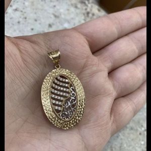 14K-585 gold pendant